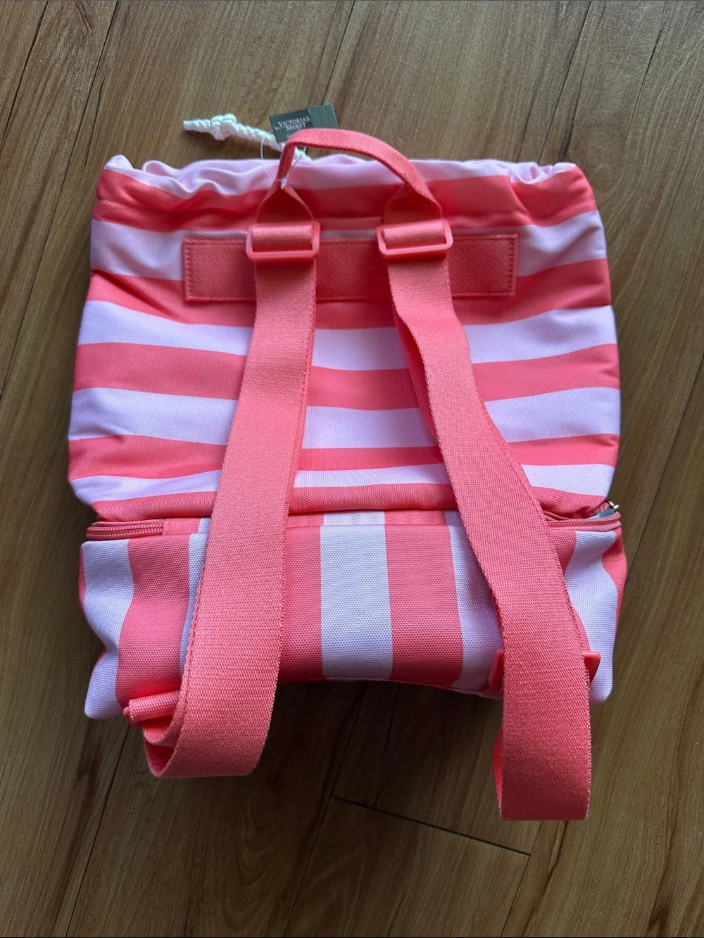 Victoria's Secret Coral and Light Pink Striped Insulated Cooler Bag Backpack - Picture 3 of 5